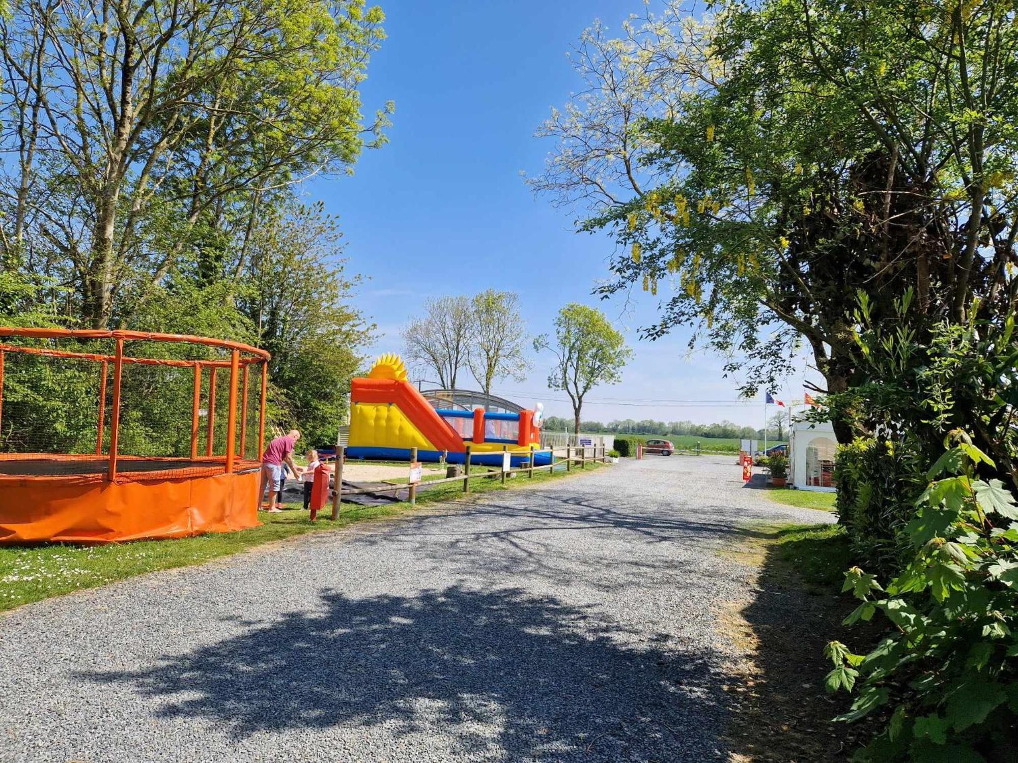 Camping Le Clos De Balleroy Exterior foto